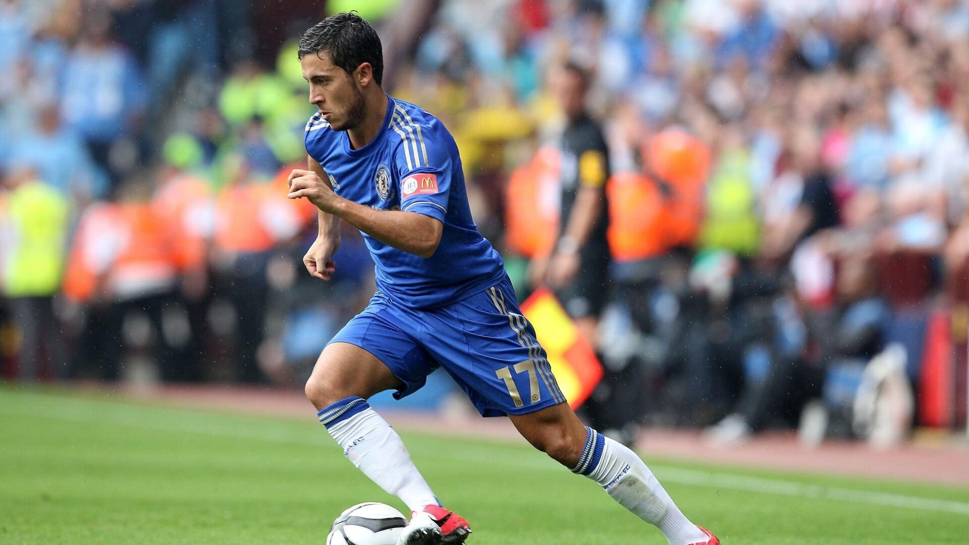 开云网站-球迷文化节活动丰富，增加赛事周边互动，球迷文化的见解